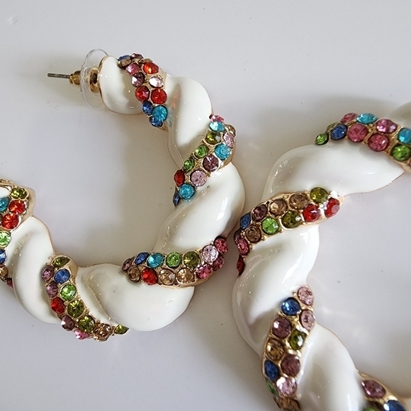 NEW Multicolor Rhinestone Embellished Braided White Hoop Earrings - Picture 5 of 9